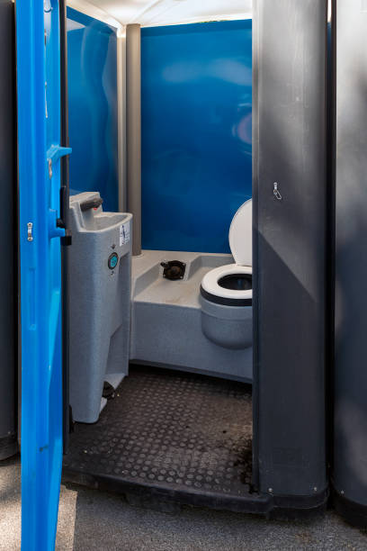 Best Portable bathroom rental  in Cape St Claire, MD