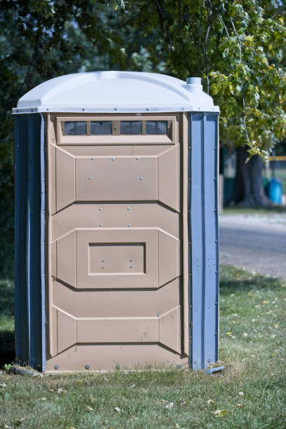 Porta potty delivery and setup in Cape St Claire, MD